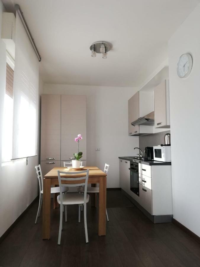 B&B Stadio Apartment Pordenone Buitenkant foto